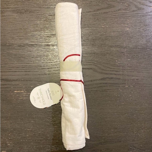 Red Ribbon Table Runner - Picture 4 of 4